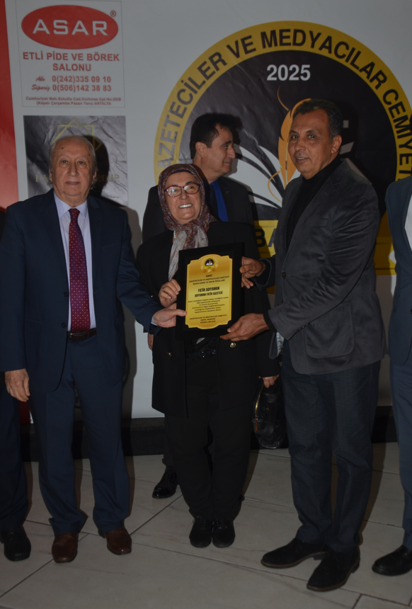 FATİH ADIYAMAN’A BASIN EMEK VE ONUR ÖDÜLÜ