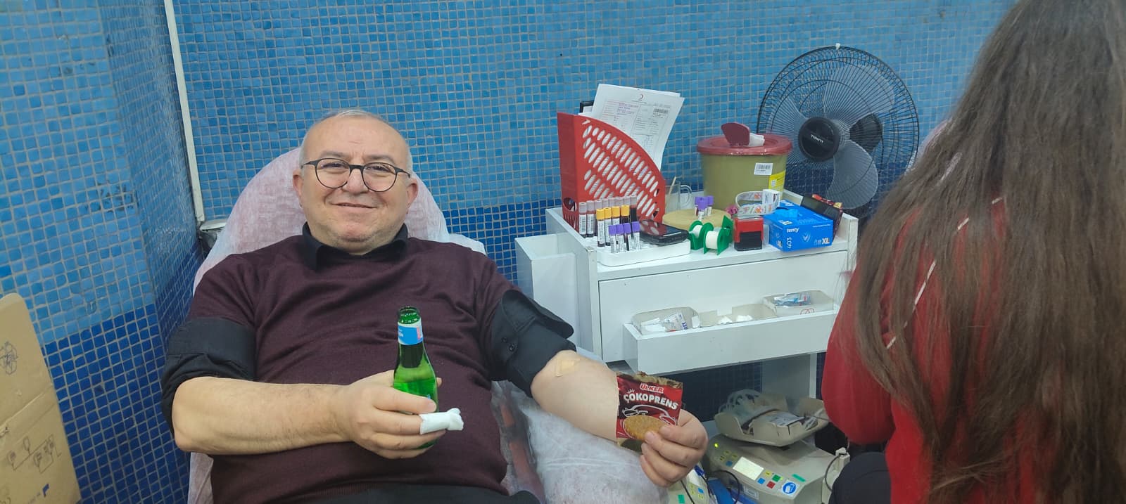 Anadolu Çınarları Partisi’nden Topluma Örnek Davranış: Kızılay’a Kan Bağışı