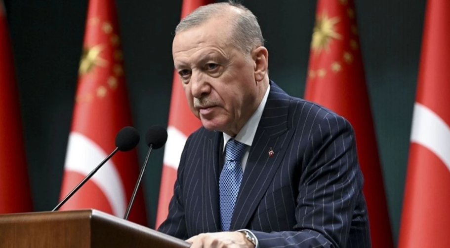 Erdoğan: Depremde yıkılan şehirleri üç yılda yeniden ayağa kaldırdık