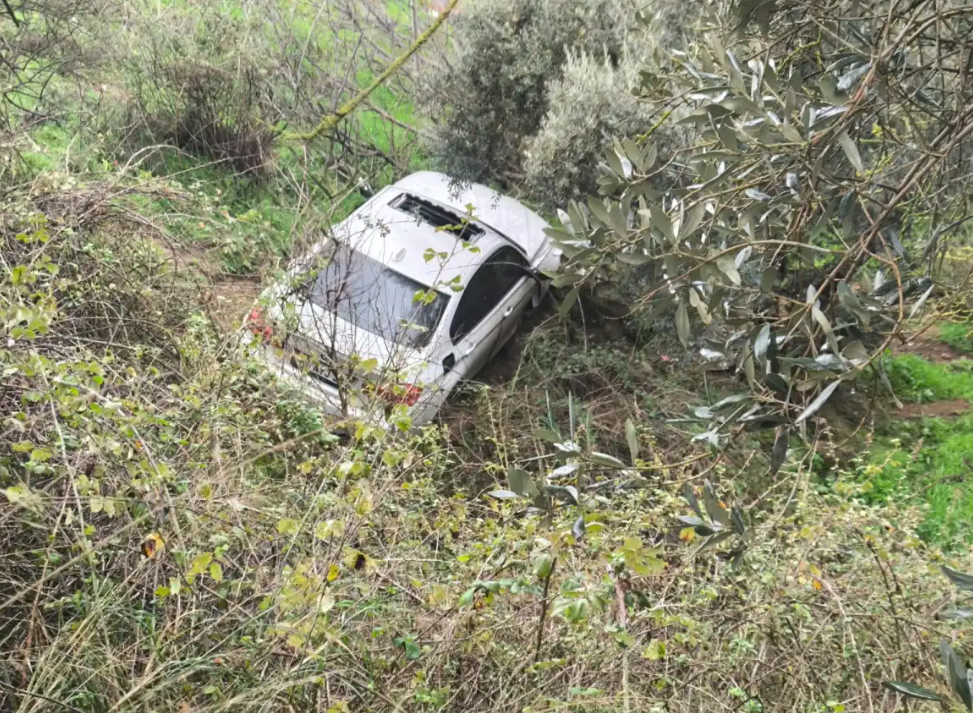 Aydın’da kontrolden çıkan otomobil uçuruma yuvarlandı: 1 ağır yaralı