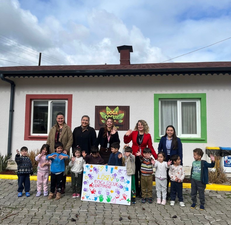 Konyaaltı Belediyesi ve LÖSEV'den anlamlı farkındalık