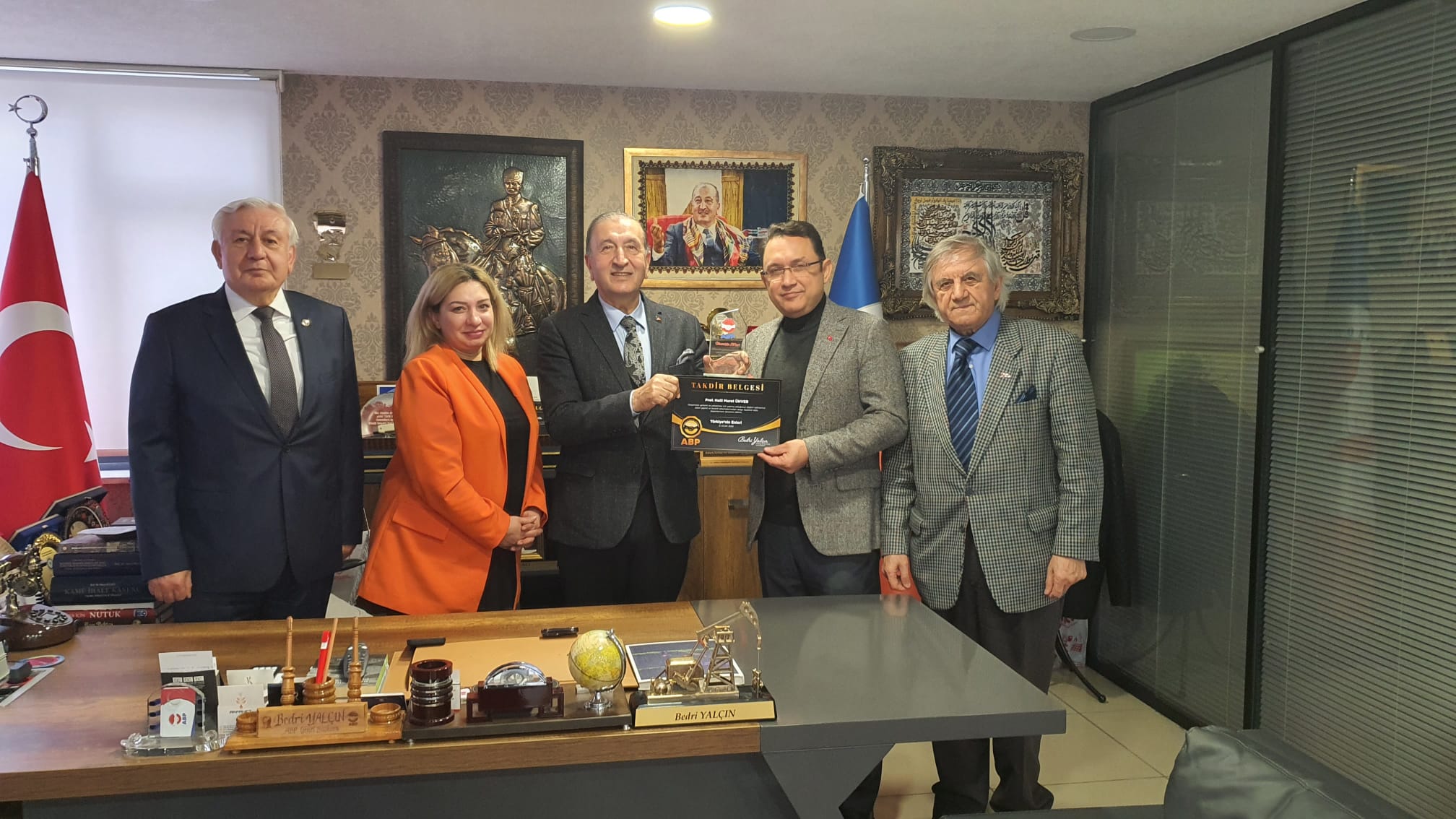 Türkiye’nin Enleri Ödül Töreninde Büyük Onur