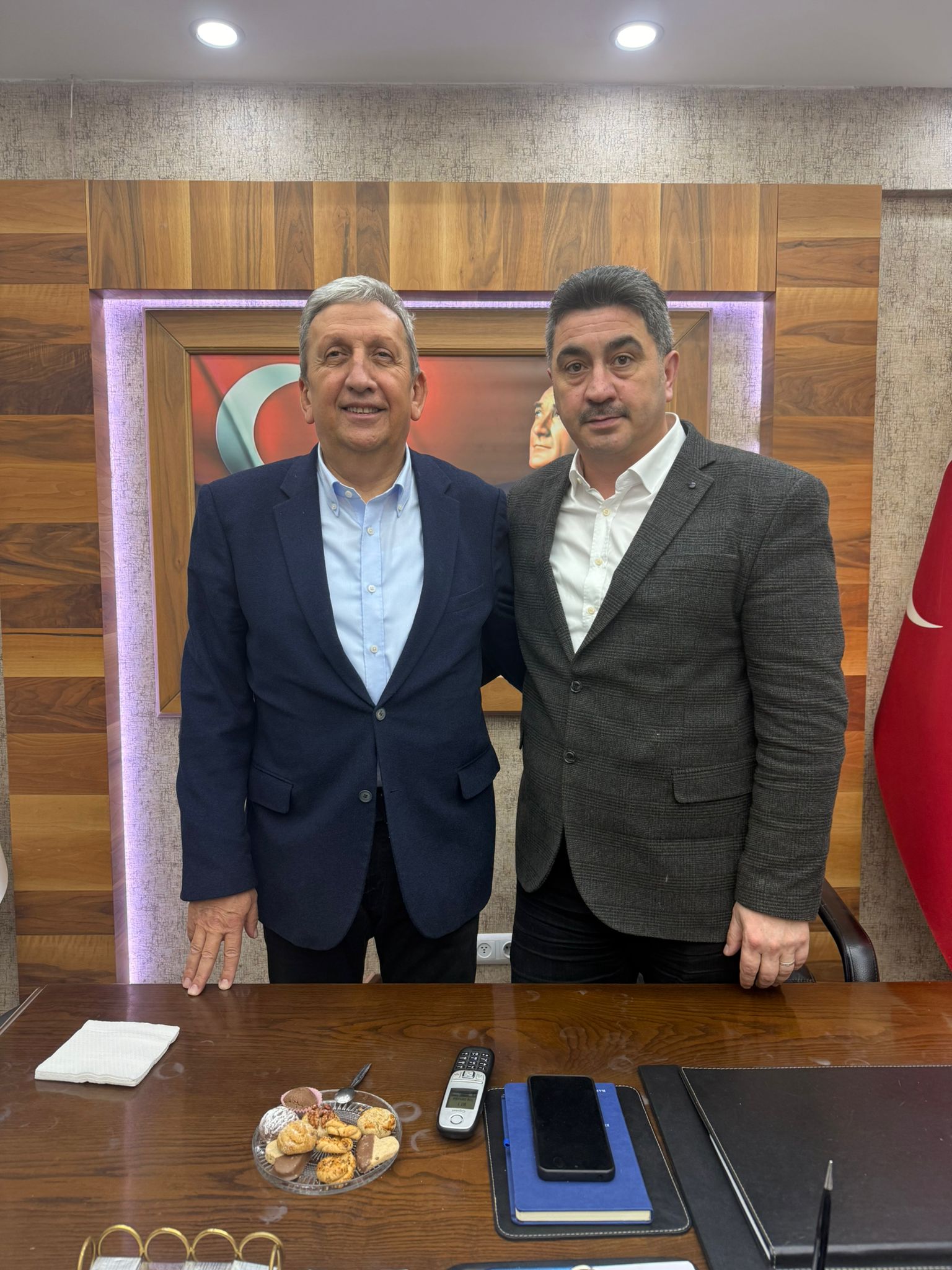 Terme Ticaret ve Sanayi Odası Başkanı Ahmet Ekmekçi’den Terme Esnaf ve Sanatkarlar Odası Başkanı Barış Aktepe’ye Hayırlı Olsun Ziyareti