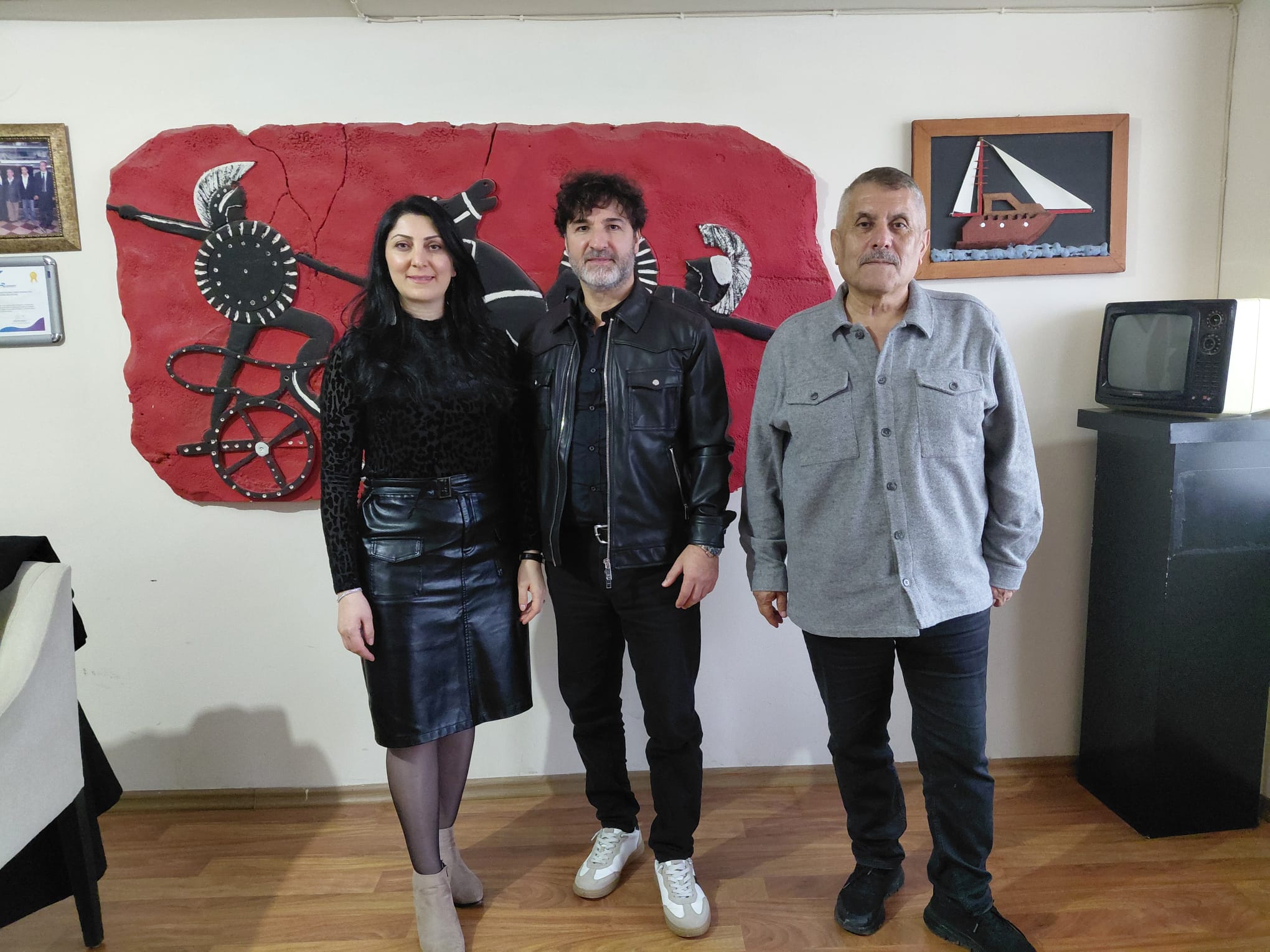 GAZETECİLER VE MEDYACILAR CEMİYETİ GENEL BAŞKANI KÖKSAL SELÇUK’A SANAT DÜNYASINDAN ZİYARET