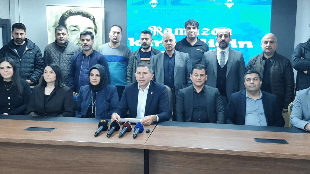 ŞUBAT'IN AYAZINDA DONAN DEMOKRASİ :28 ŞUBAT DARBESİ