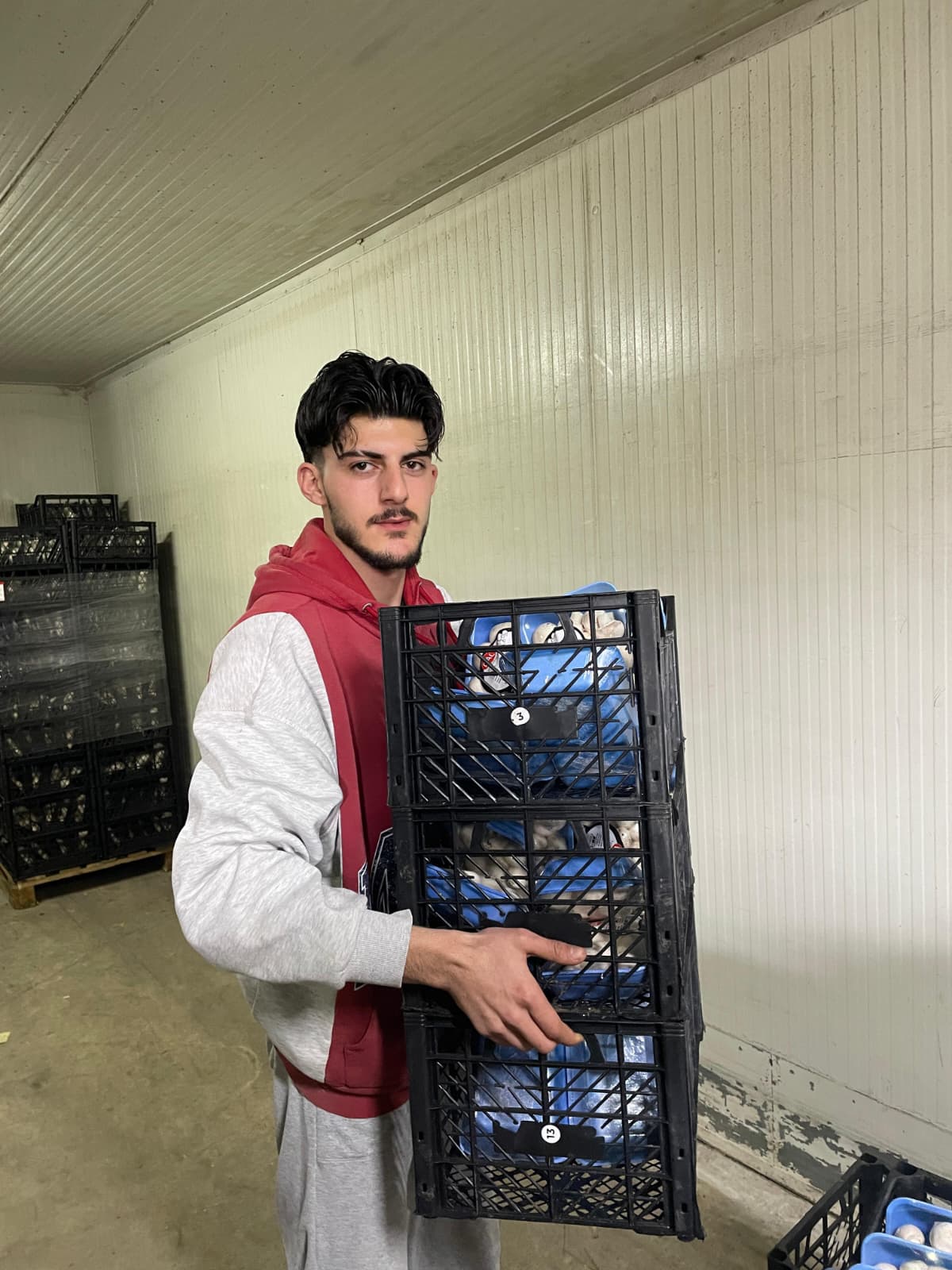 Genç Ses Sanatçısı Ahmet Öztürk’ten Örnek Duruş: “Çalışmak Ayıp Değil”