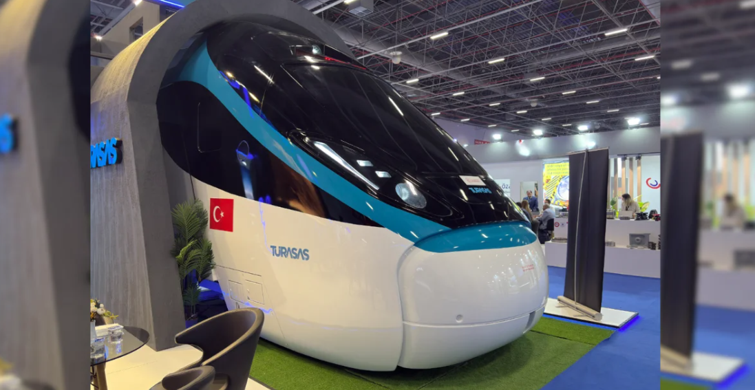 İlk üretim tamamlandı: Milli elektrikli hızlı tren raylara iniyor