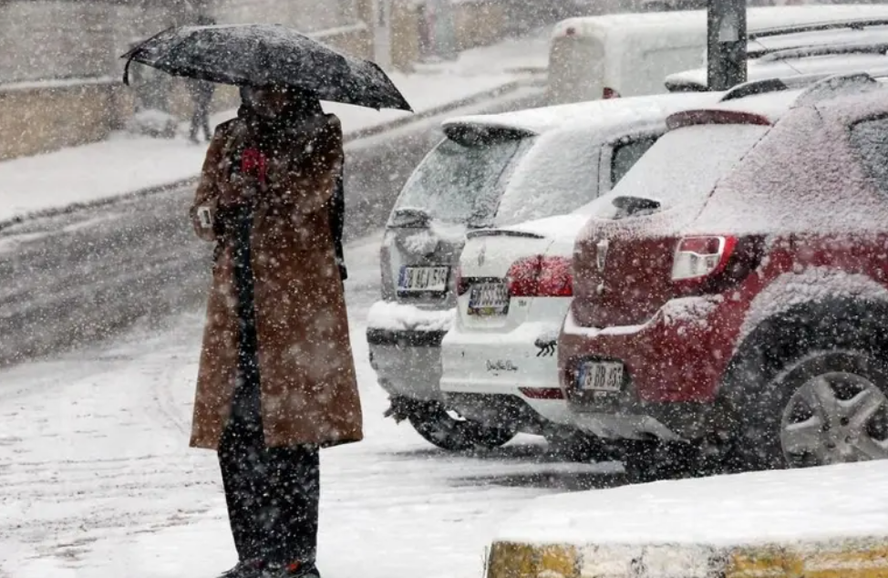 Soğuk hava ve kar etkisini sürdürüyor