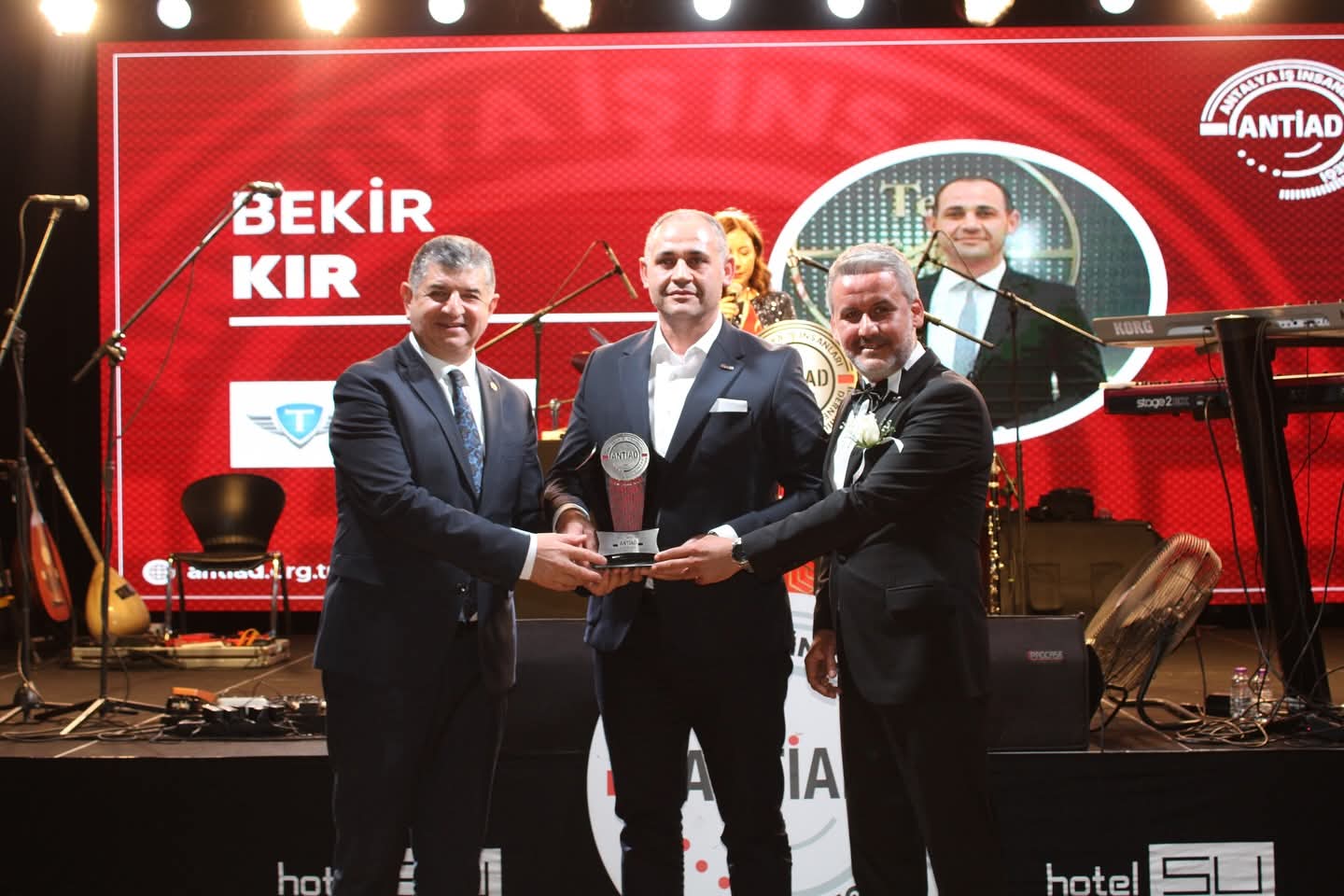 ANTALYA İŞ DÜNYASINDA ANLAMLI BULUŞMA!