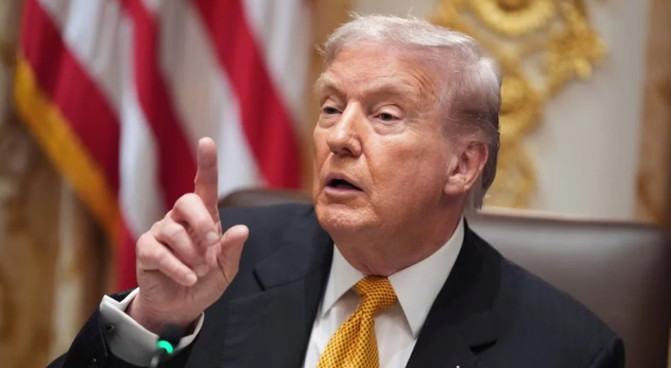 Trump’tan İran’a Hürmüz Boğazı uyarısı