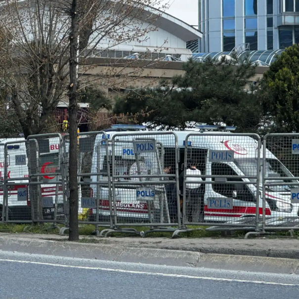 Beşiktaş’ta İsrail Konsolosluğu önünde silahlı çatışma: 3 kişi etkisiz hale getirildi