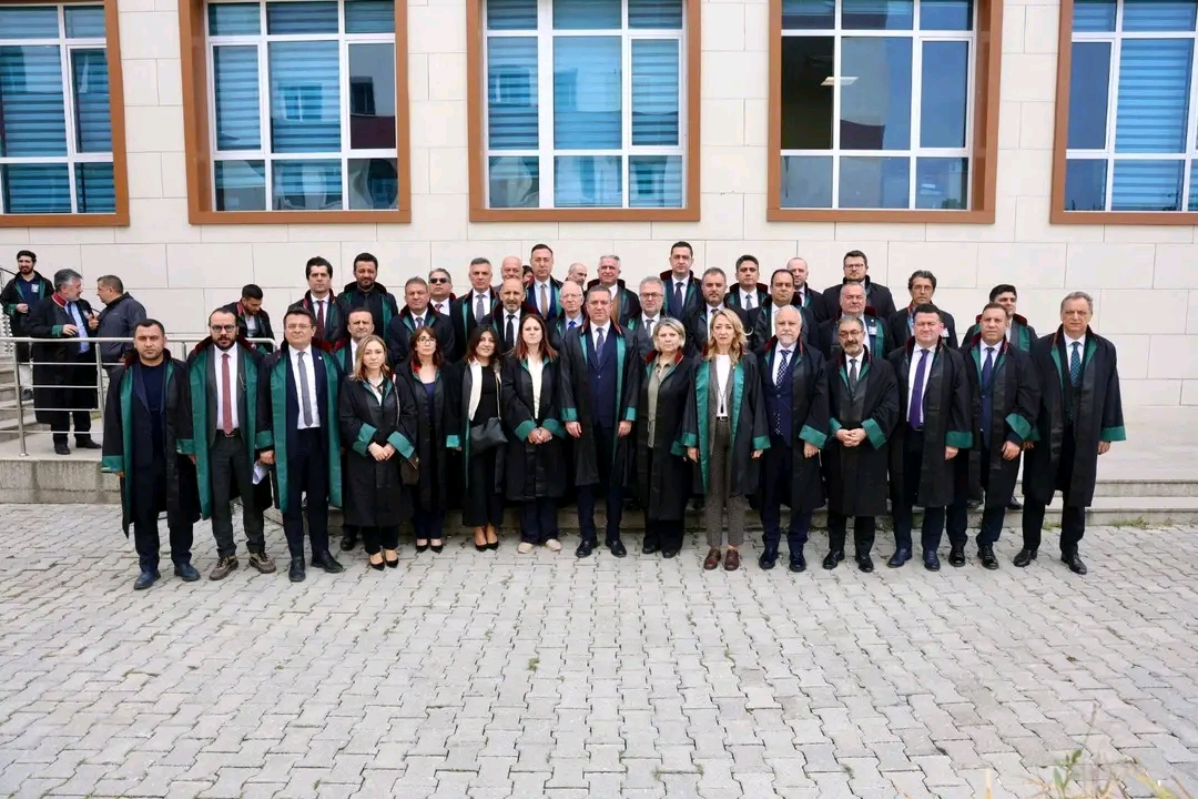 Samsun Baro Başkanı Av. Pınar Gürsel Yıldıran Yalova’da görülen Avukat Zekeriya Polat davasının ilk duruşmasına katıldı