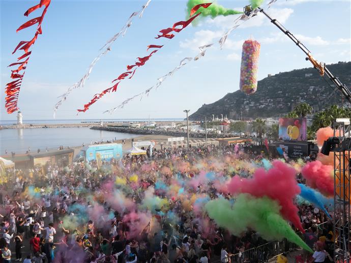 8. ULUSLARARASI ALANYA ÇOCUK FESTİVALİ’NDE MUHTEŞEM FİNAL