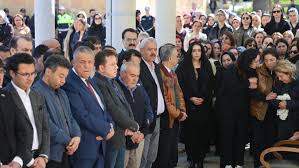 Hakim çiftin 2,5 yaşındaki çocuğu, boğazına kaçan çilek sonucu hayatını kaybetti