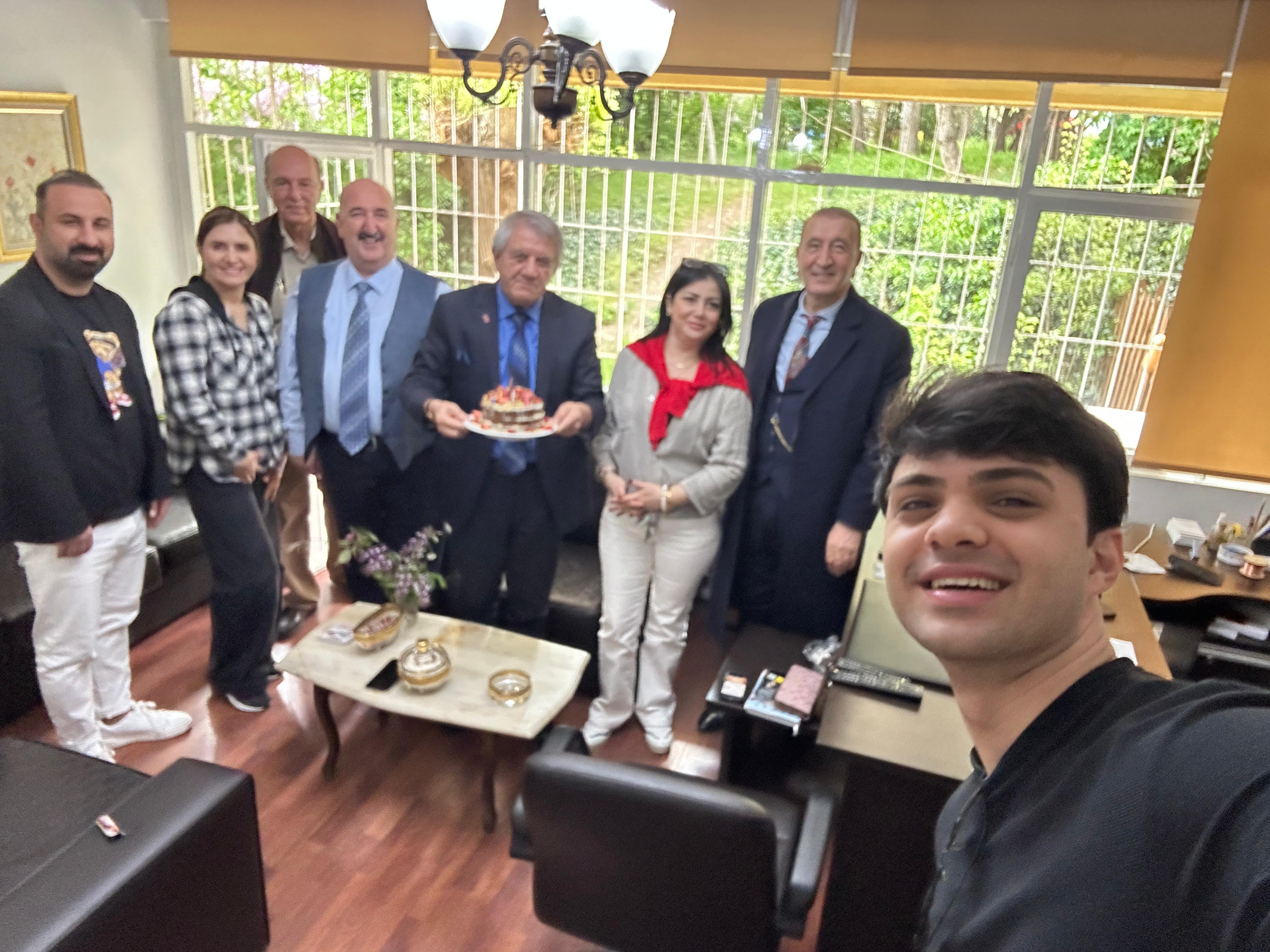 Müjdat Kayayerli’den Doğum Günü Sürprizine Teşekkür Mesajı