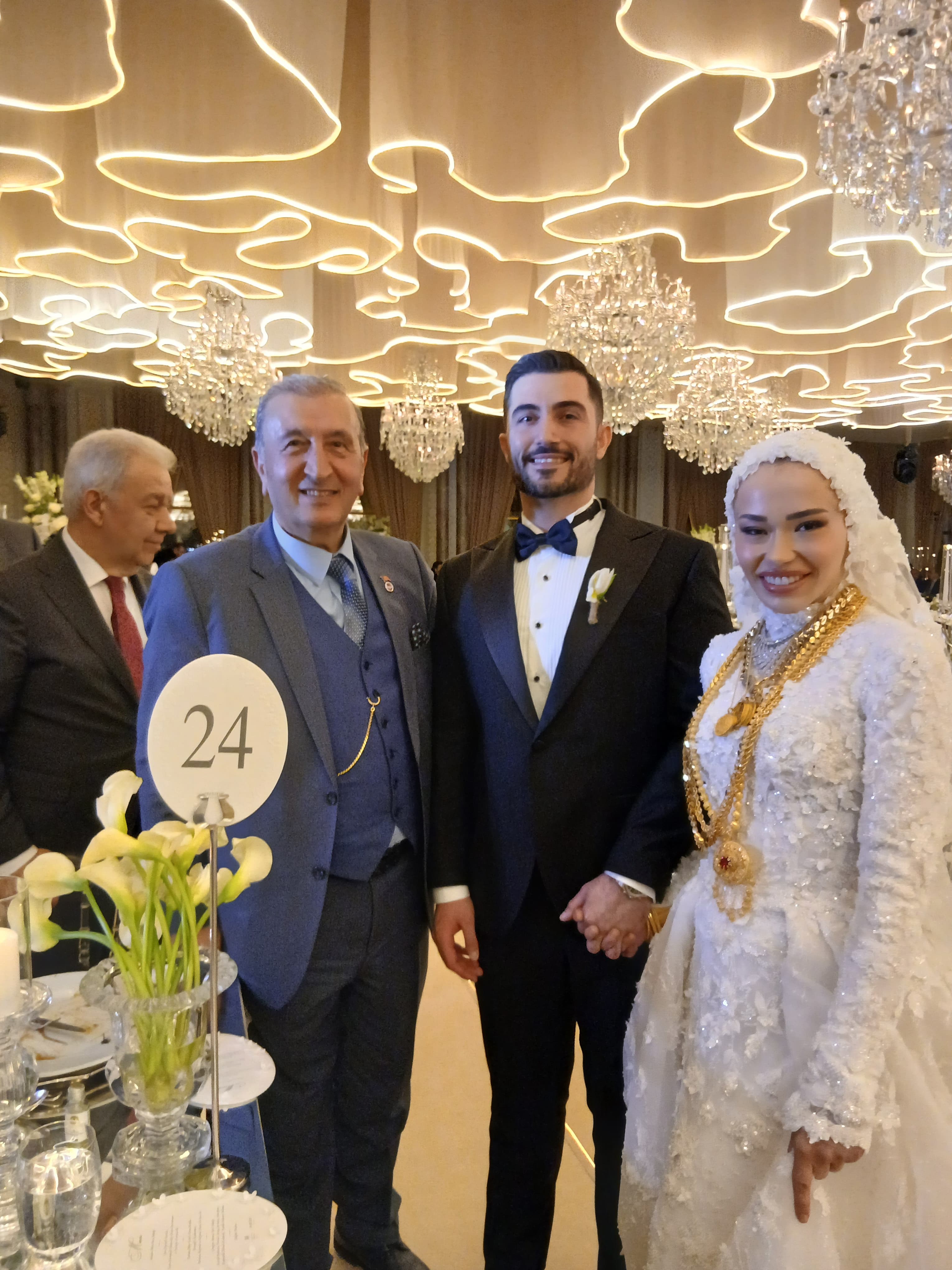 İstanbul’da Görkemli Düğün: Anadolu Birliği Partisi Genel Başkanı Bedri Yalçın da Katıldı