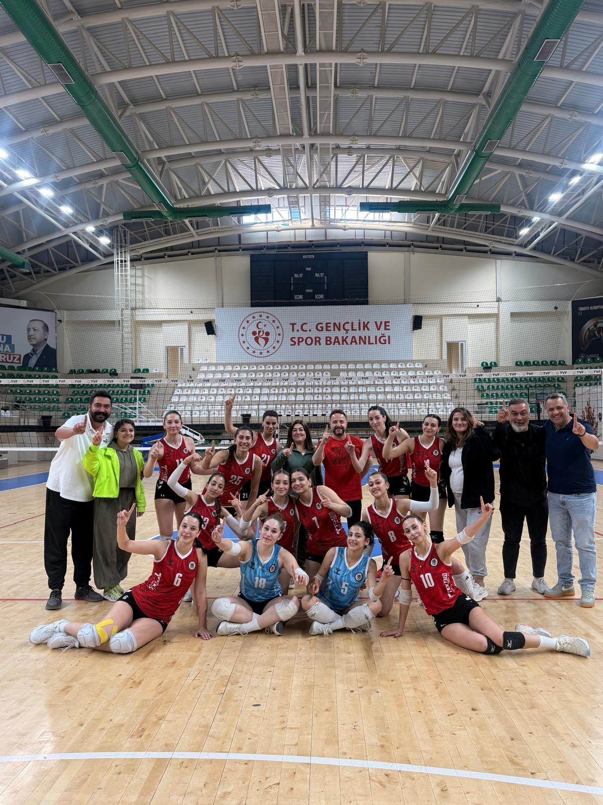 Megaron İnşaat Diyarbakırspor Kadın Voleybol Takımı Sultanlar Ligi İçin Hedef Büyüttü