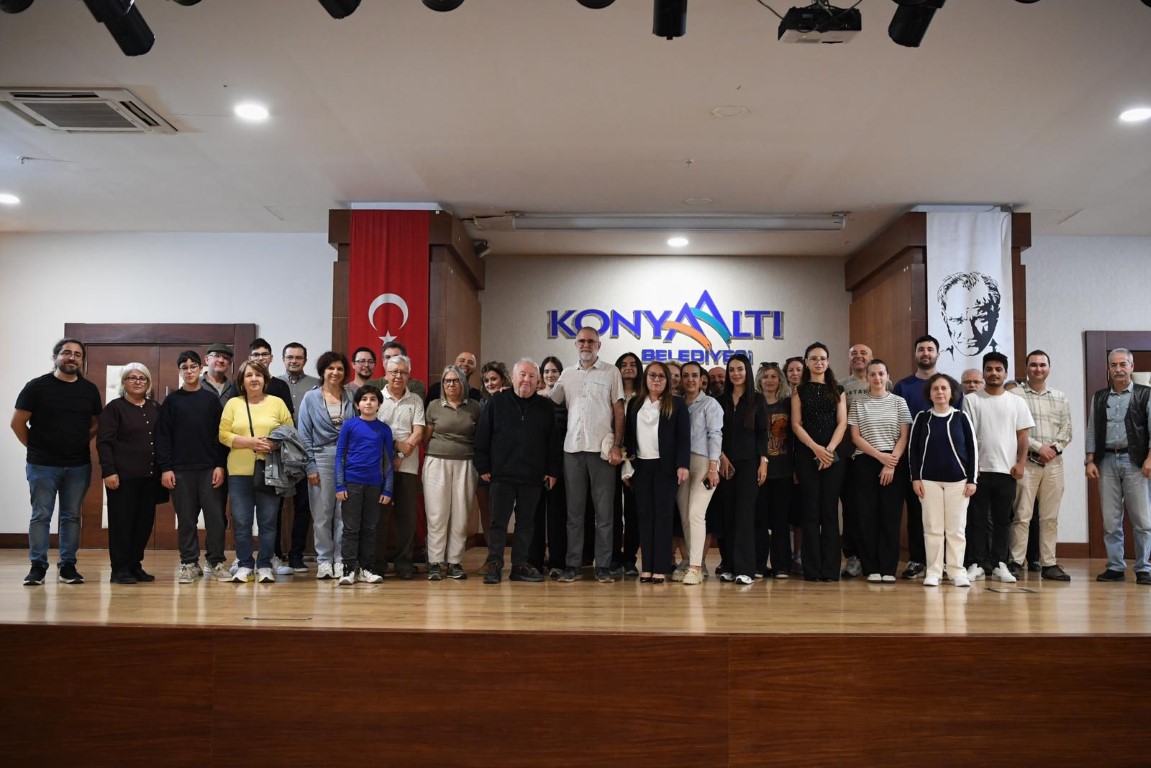 Fizik bilimine dair detaylar Konyaaltı'nda konuşuldu