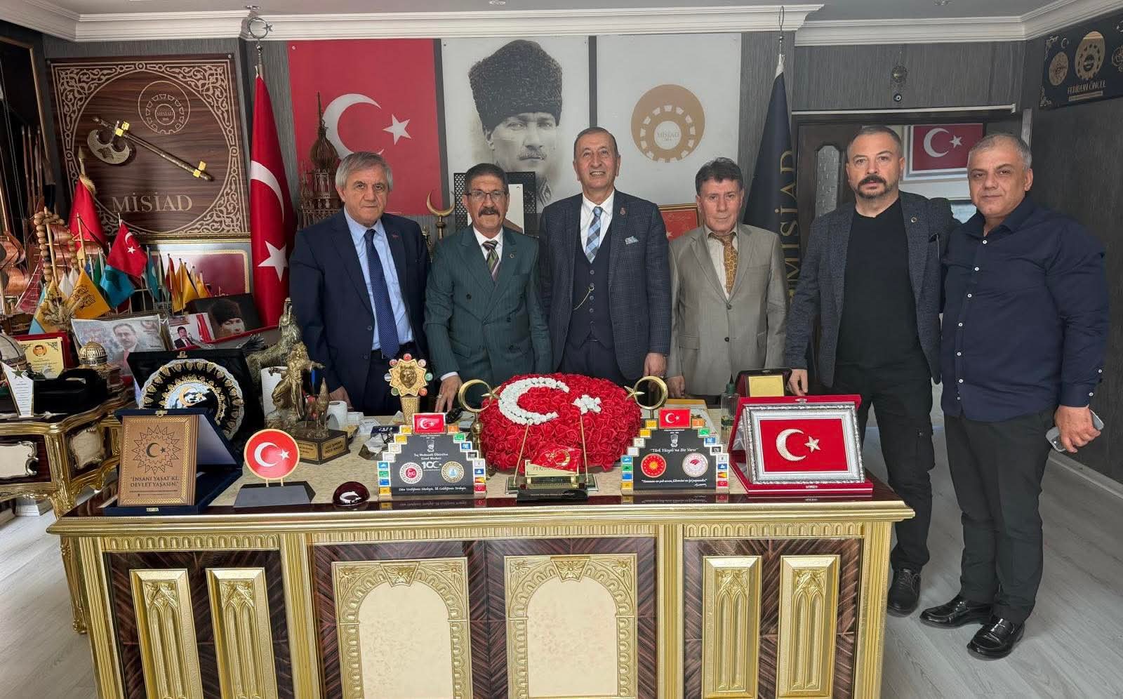 ANADOLU BİRLİĞİ PARTİSİ GENEL BAŞKANI