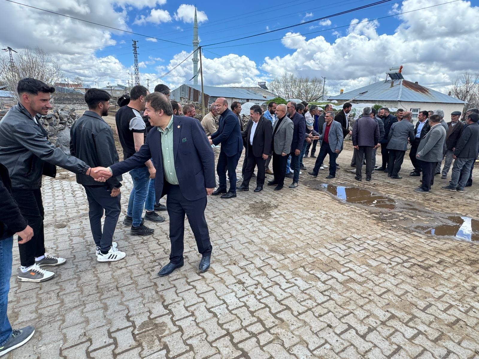 AK Parti Erzurum Milletvekili Abdurrahim Fırat: “Tekman ve Karayazı’da Taleplerin Takipçisi Olacağız”