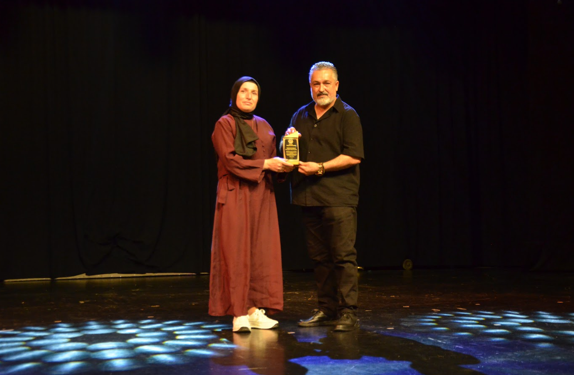 ÜNLÜ KENT PİDE SALONU’NDAN MERYEM DERELİ’YE ULUSAL BAŞARI ÖDÜLÜ