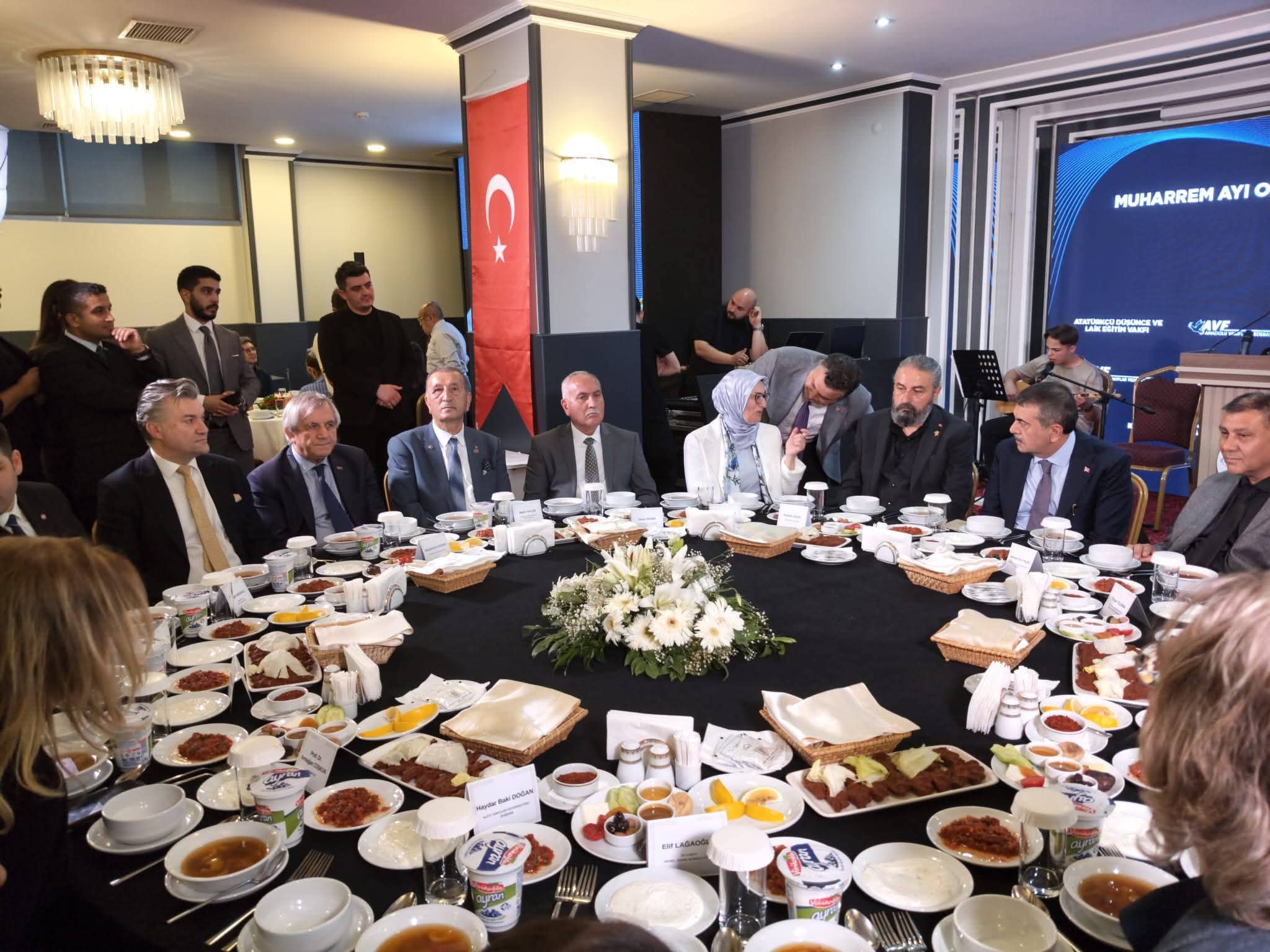 ANADOLU BİRLİĞİ PARTİSİ GENEL BAŞKANI BEDRİ YALÇIN, MUHARREM AYI LOKMA VE ORUÇ AÇMA PROGRAMINA KATILDI