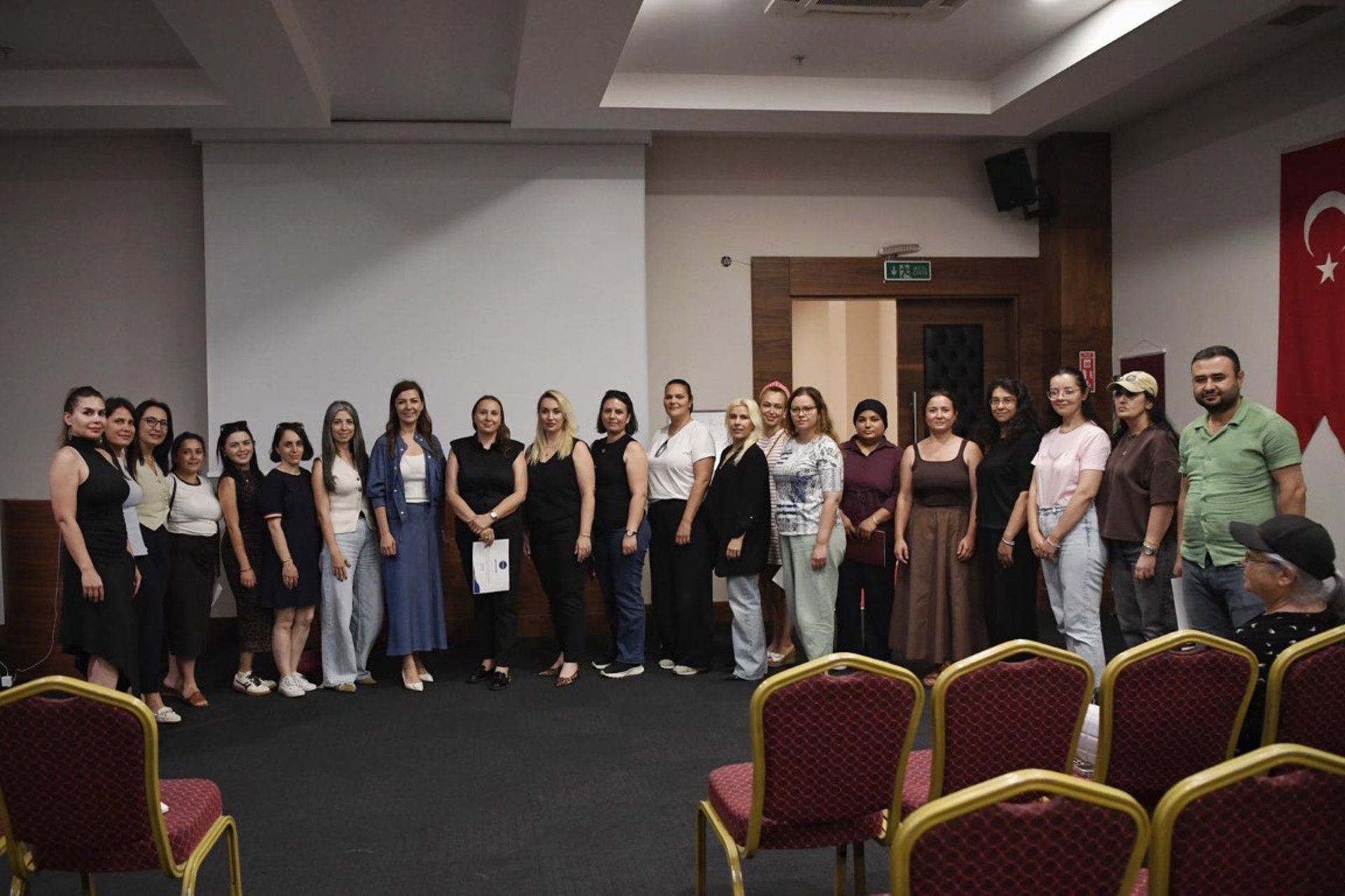Konyaaltı Belediyesi'nden velilere ilkokula uyum semineri