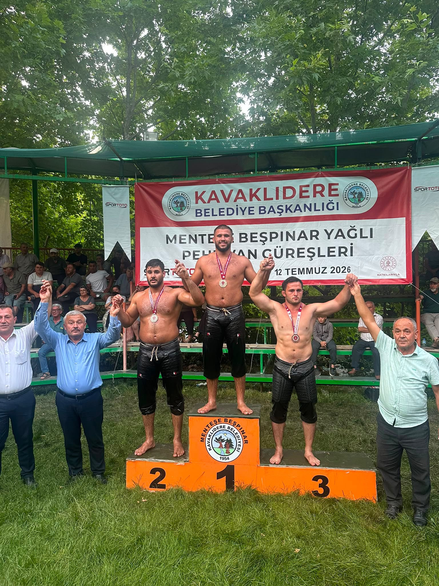 Kemer Belediye güreşçisinden birincilik başarısı