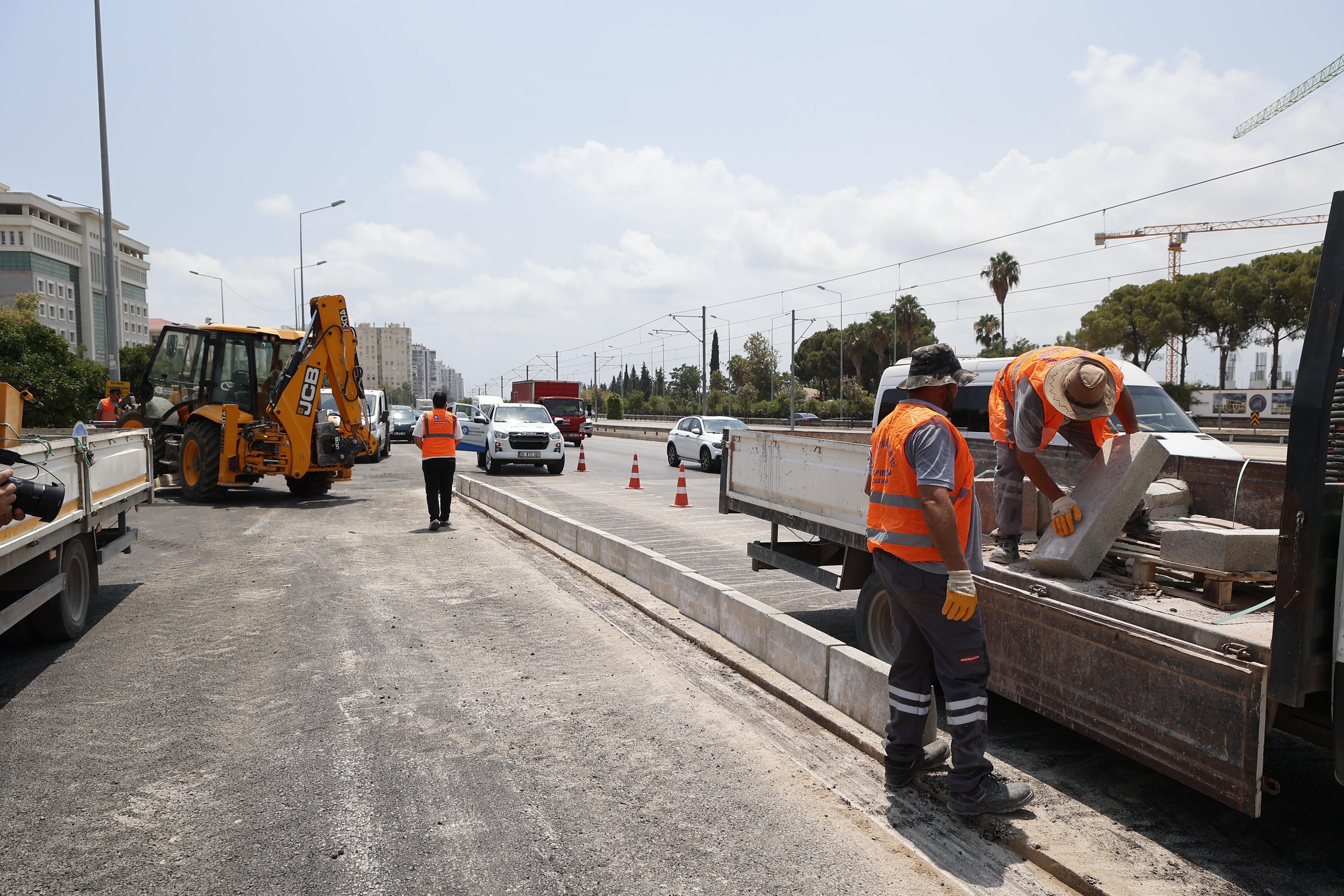 Büyükşehir’den trafiği rahatlatacak dokunuş