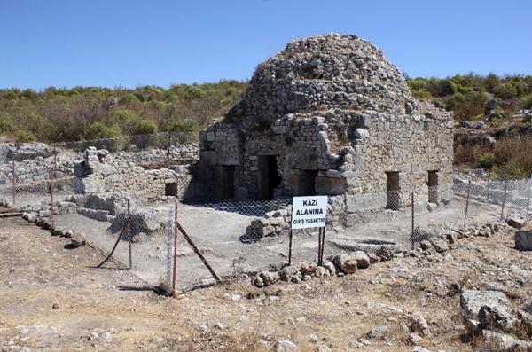 200 yıllık Sillyon Antik Kenti’ndeki yapılar restore edilecek