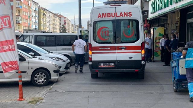 82 yaşındaki adam önce tartıştığı eşini vurdu, sonra da kafasına sıktı