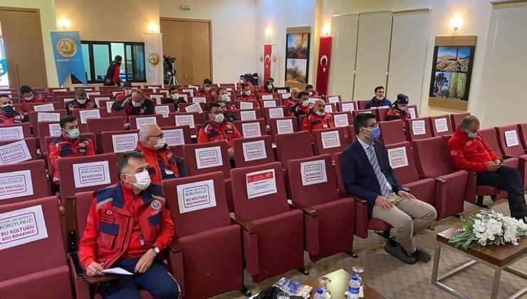 Acil Sağlık Hizmetleri Genel Müdürlüğü’nün organize ettiği ’UMKE Arazi Sürüş Teknikleri Eğitimi’’ Antalya’da başladı