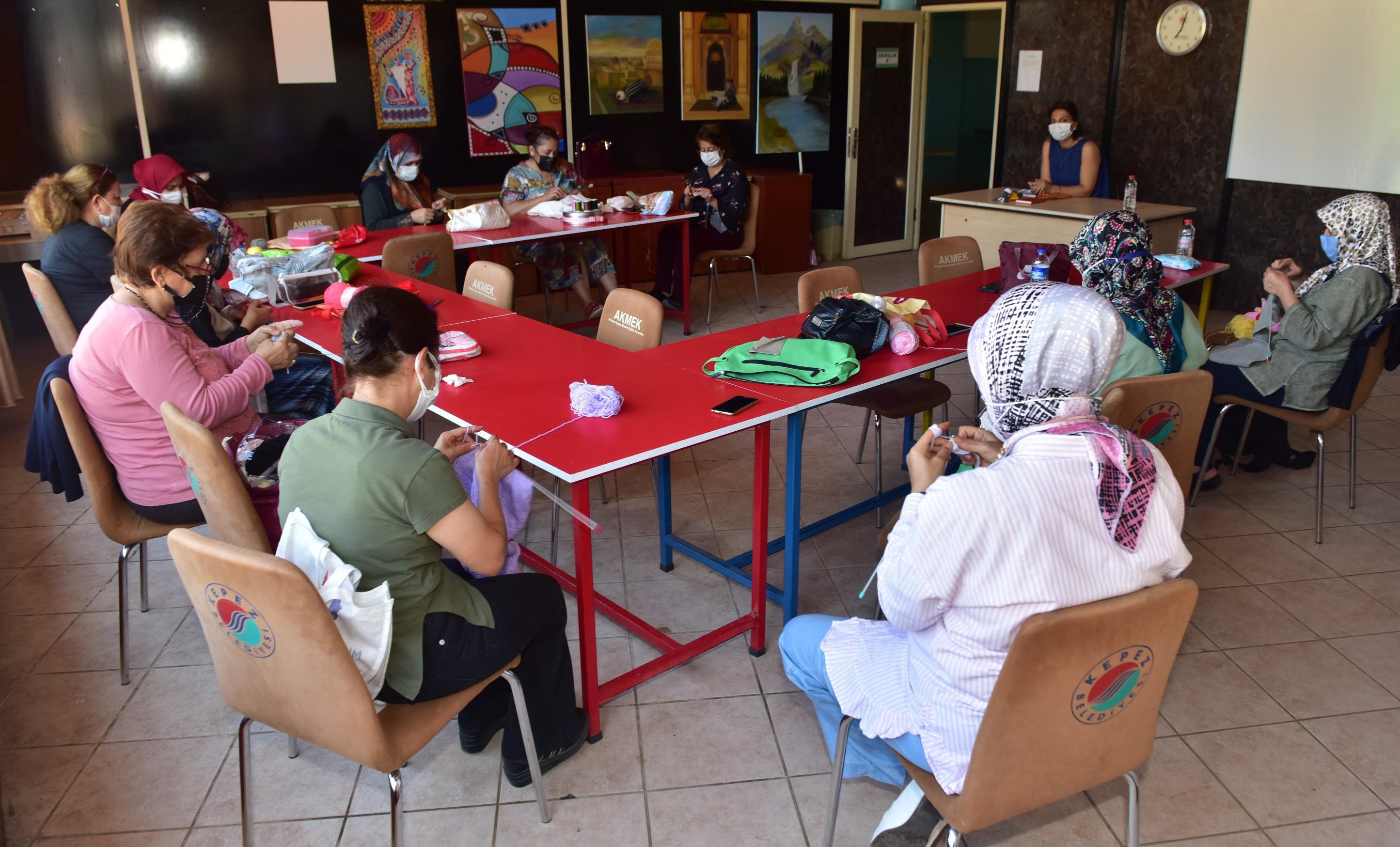 AKMEK’te yeni dönem eğitimleri başladı