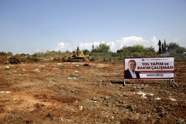 Aksu'da Çalkaya imar yolları açılıyor