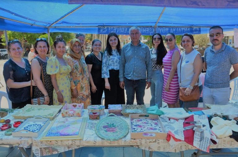 ALANYA ATASEM ELA BEBEK İÇİN KERMES YAPTI