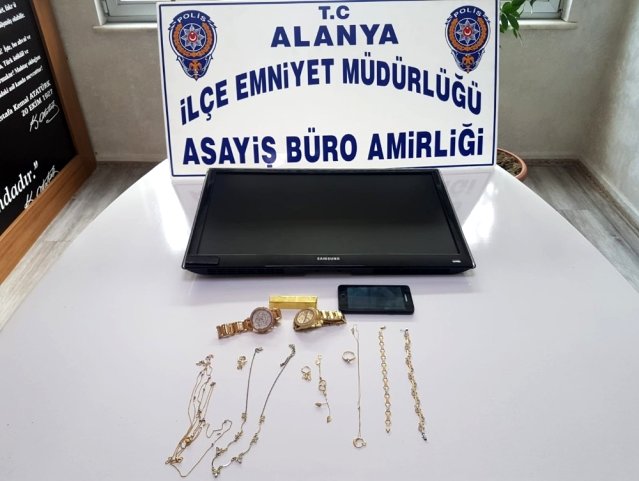 Alanya'da villalardan hırsızlık yapan şüpheli tutuklandı