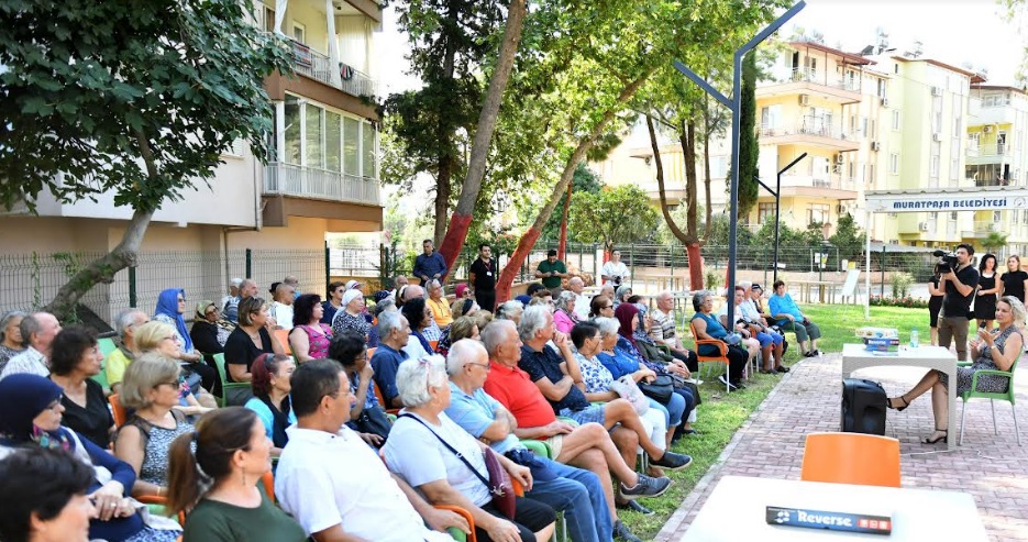 ALZHEİMER GÜNÜ’NDE OYUNLAR OYNADILAR