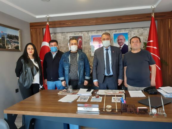 Antalya Apartman görevlileri destekleme derneği  CHP il Başkanı Nusret Bayar'ı ziyaret etti