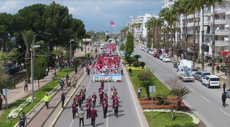 ANTALYA'DA 23 NİSAN COŞKUSU BAŞLADI