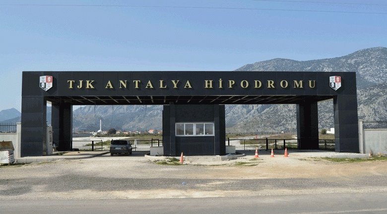 Antalya'da At yarışları yılbaşında start alıyor