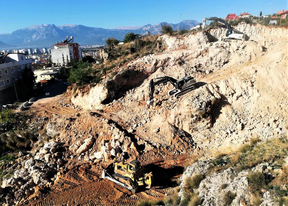 Antalya'da, Barış'ın iki yakası buluştu