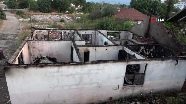 Antalya'da gecekondu cayır cayır yandı
