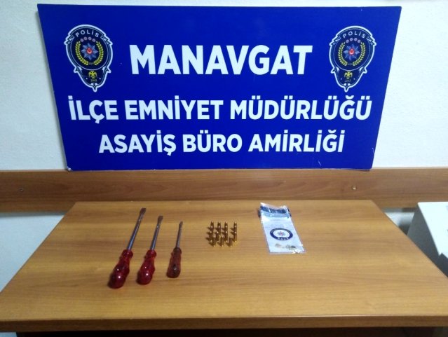 Antalya'da hapis cezası bulunan 4 şahıs yakalandı