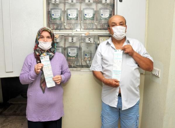 Antalya'da iki komşu, yanlışlıkla 3,5 yıl birbirlerinin faturasını ödedi