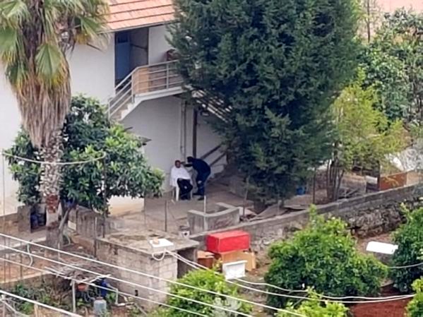 Antalya'da 'merdiven altı' tıraş