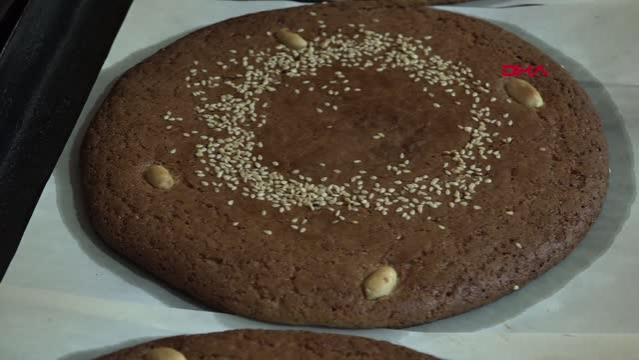 Antalya'da 'Meşhur 18 Bağaçaları', 80 yılı aşkın süredir Ramazan aylarında iftar sofralarının vazgeçilmezi haline geldi.
