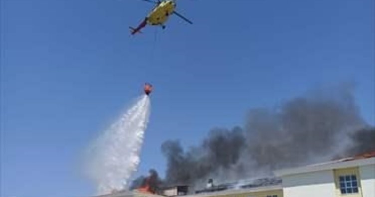 Antalya'da öğrenci yurdunda çıkan yangın hasara neden oldu
