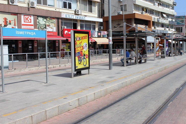 Antalya'da otobüslere gösterilen dikkat, tramvaylara gösterilmedi