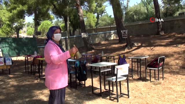 Antalya'da sınıflar açık havaya taşındı