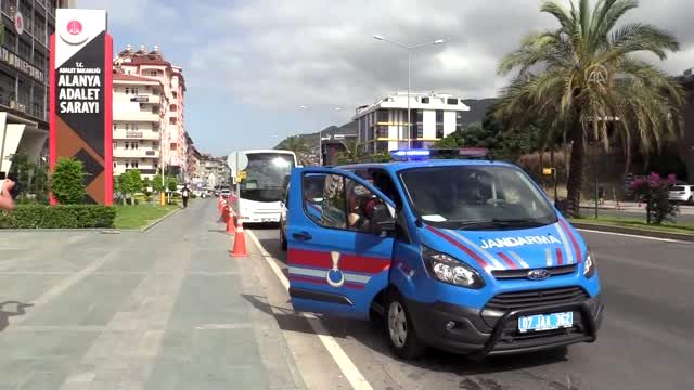 Antalya'da uyuşturucu operasyonu: 7 kişi tutuklandı